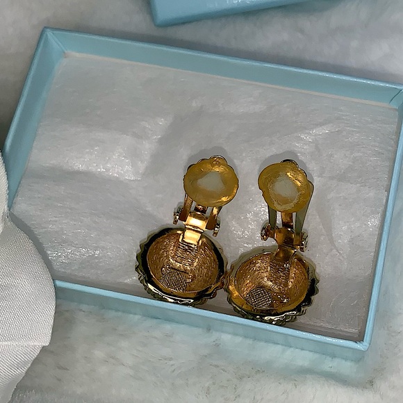 Vintage DIOR Clip-On Earrings - Picture 4 of 13
